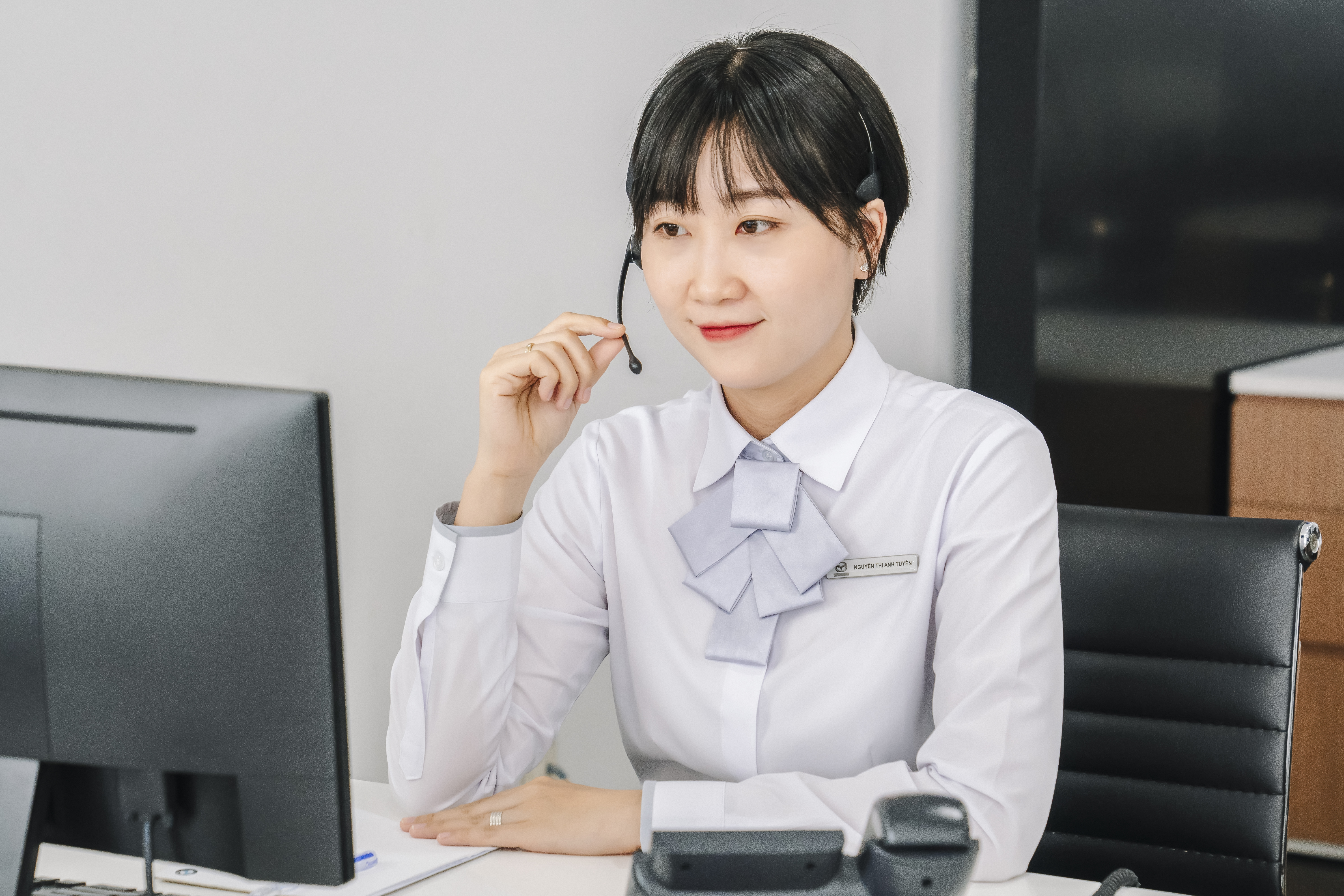 Hinh Dat Hen Dich Vu